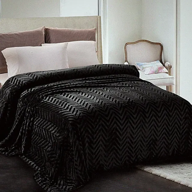 Flannel wool queen size bed blanket, lightweight, breathable and soft bedspread.