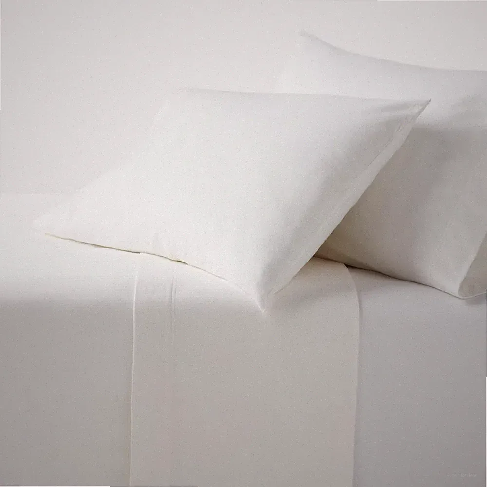 Full Ultra Soft Flannel Sheet Set White - Threshold