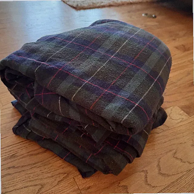 JCPENNEY BLUE PLAID FLANNEL QUEEN BED SHEETS