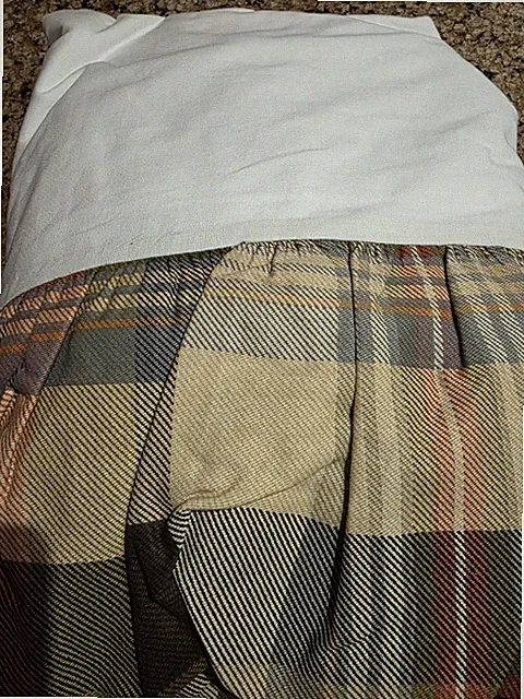 King Size Bed Skirt - Bed Skirt - Flannel - Under Mattress Bed Skirt - NEW