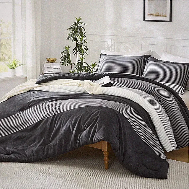 Oversized King Comforter Set Flannel Black White Grey Lightwei 120x120 3pcs